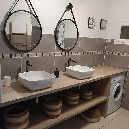 Rez De Villa, Vue Magnifique, Piscine Chauffee Privee, Les Feuillantines *