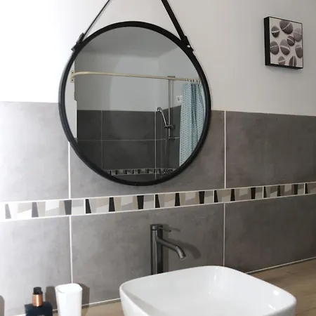 Rez De Les Feuillantines Vue Magnifique, Piscine Chauffee Privee, Jacuzzi, 